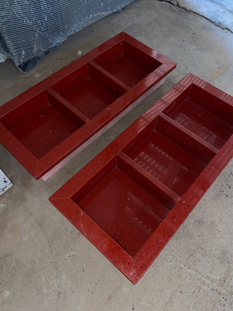 Nichos no Quartzo Vermelho Estelar